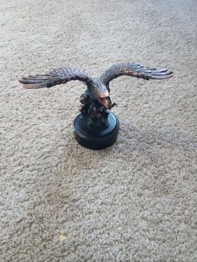 GORGEOUS Andrea By Sadek Resin 6" Eagle Sculpture Desk Decor